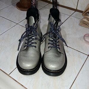 Dr Martens size 3 slightly worn